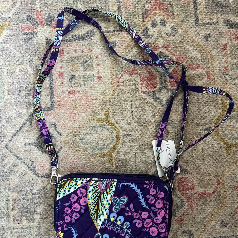 Vera Bradley All In One Crossbody bag. NWT. - Picture 2 of 4